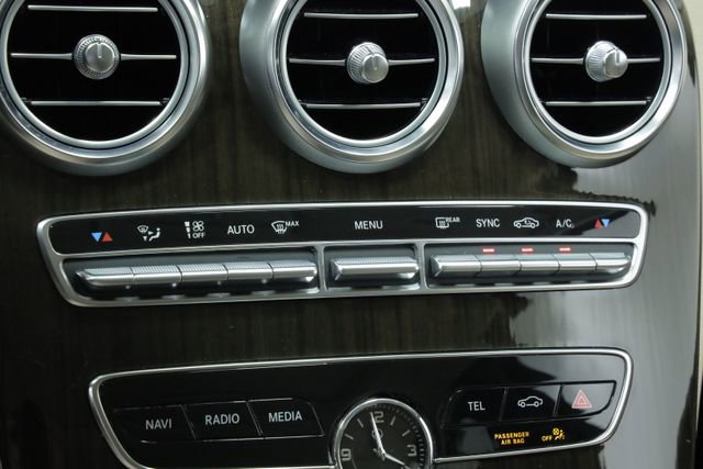 Used 2019 Mercedes-Benz C 300 C 300 image 18