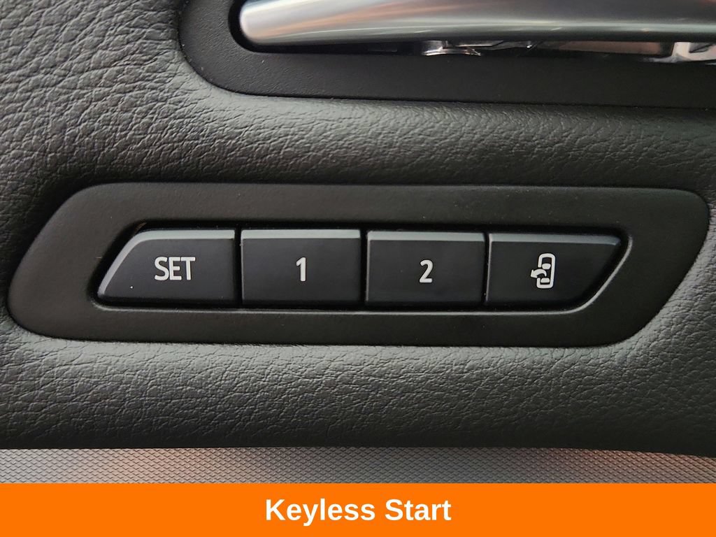 Used 2020 Cadillac XT4 Premium Luxury w/ Driver Awareness Package AWD/4WD image 18