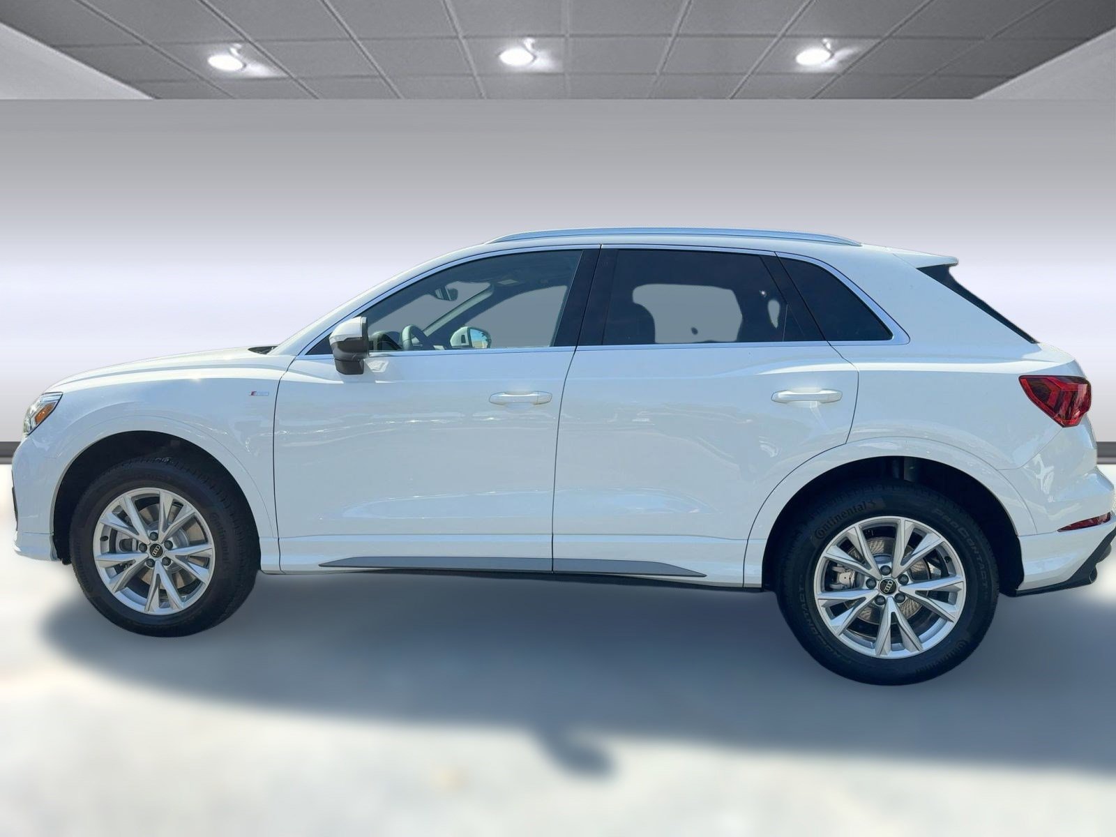 New 2025 Audi Q3 2.0T Premium image 2