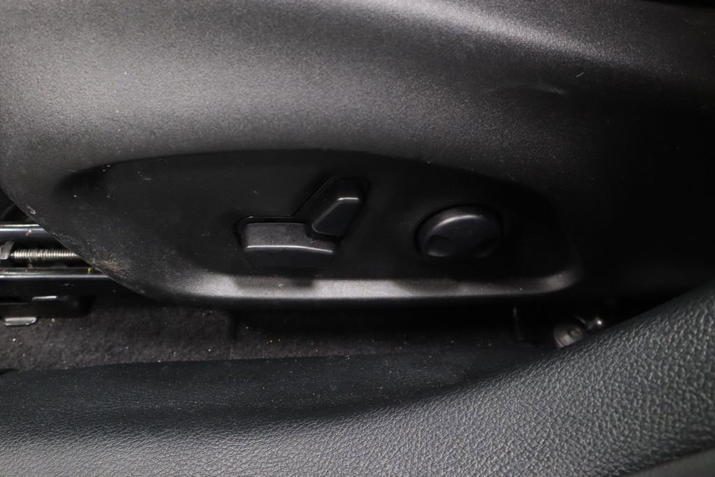 Used 2024 Jeep Compass Limited image 24