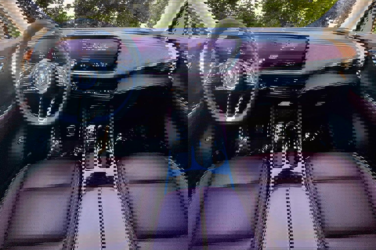 Used 2024 Buick Envision Sport Touring image 7