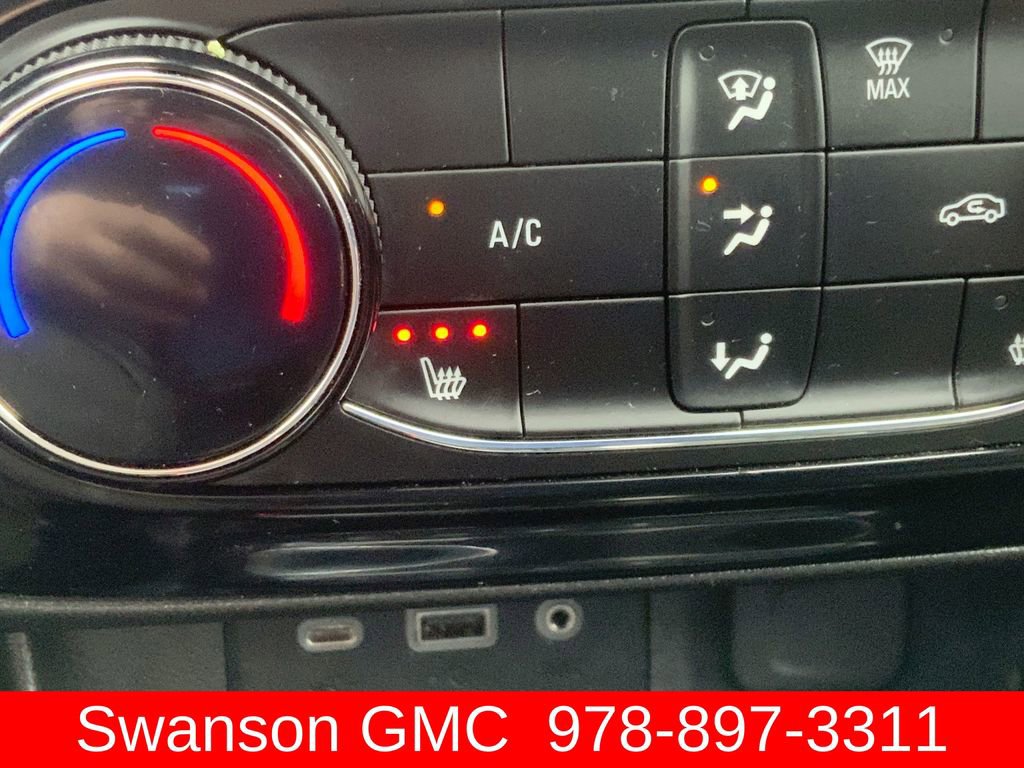 Used 2023 Buick Encore GX Preferred w/ Cold Weather Comfort Package image 34