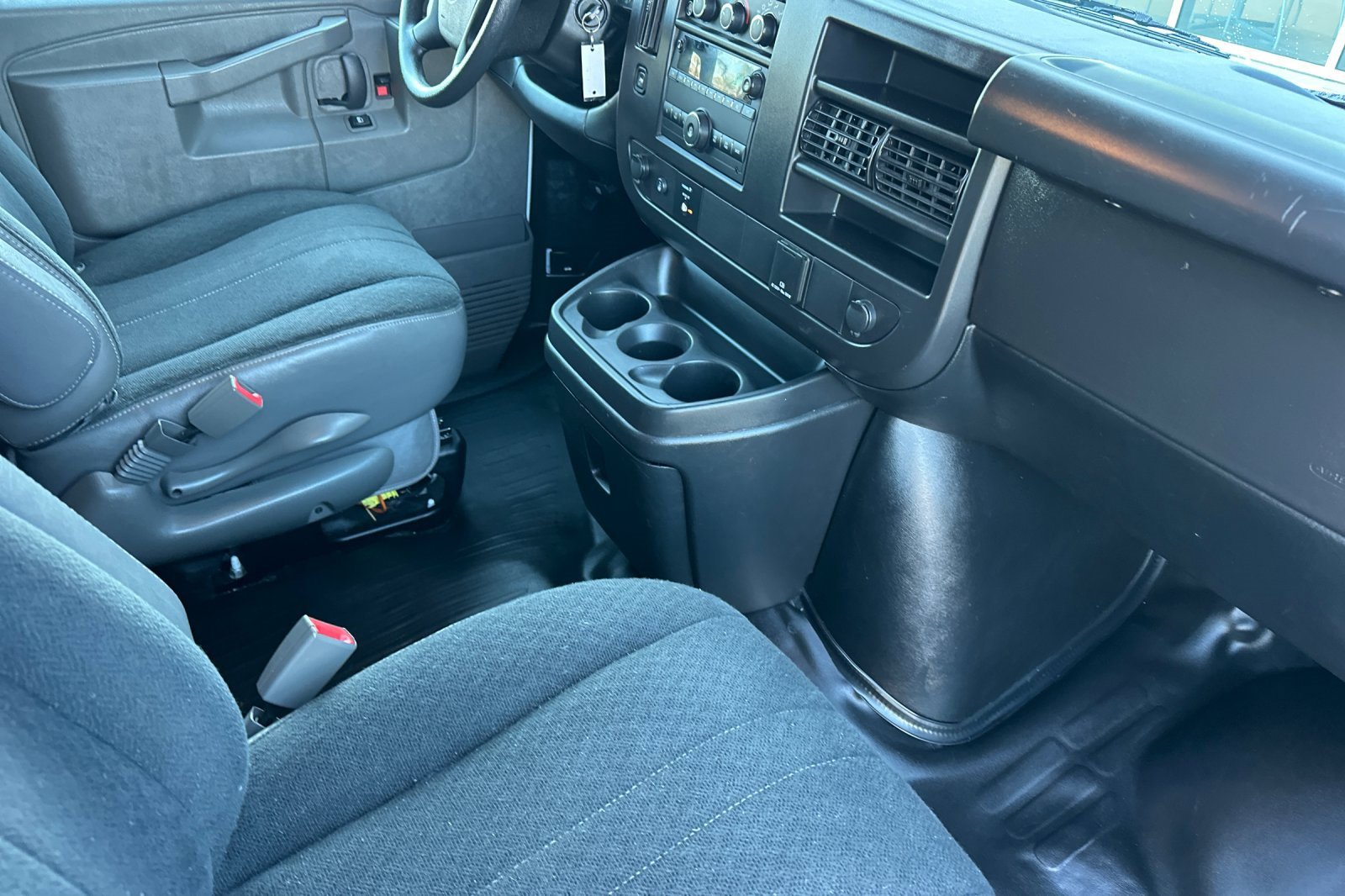 Used 2023 GMC Savana 2500 w/ Driver Convenience Package image 17