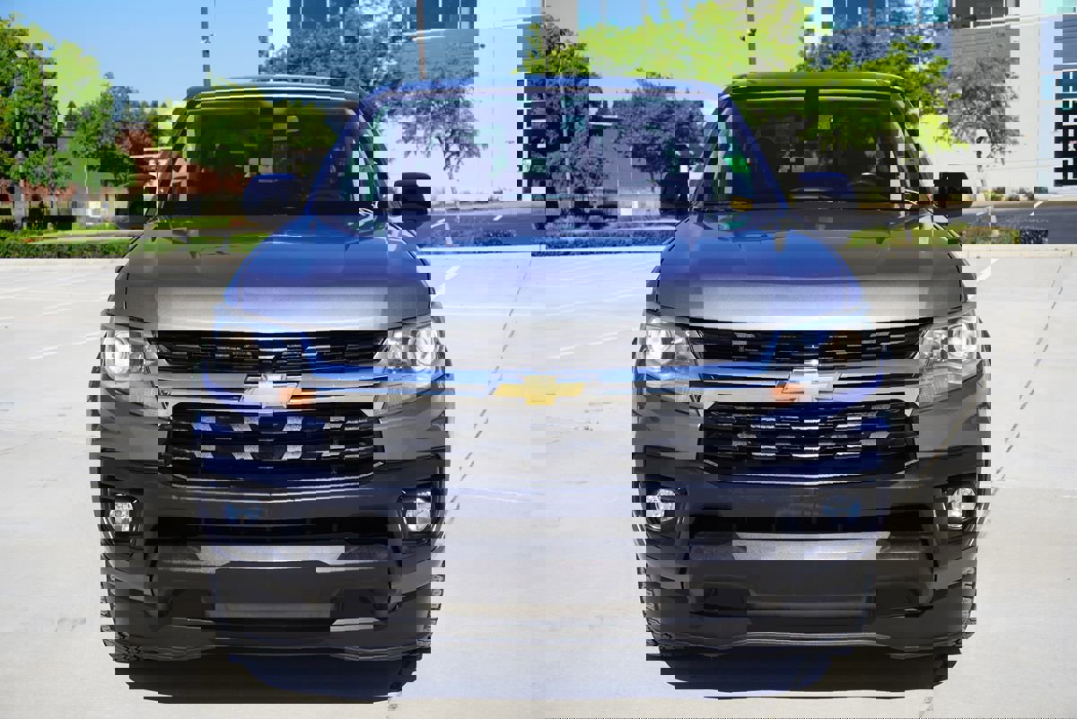 Used 2022 Chevrolet Colorado Z71 AWD/4WD image 8