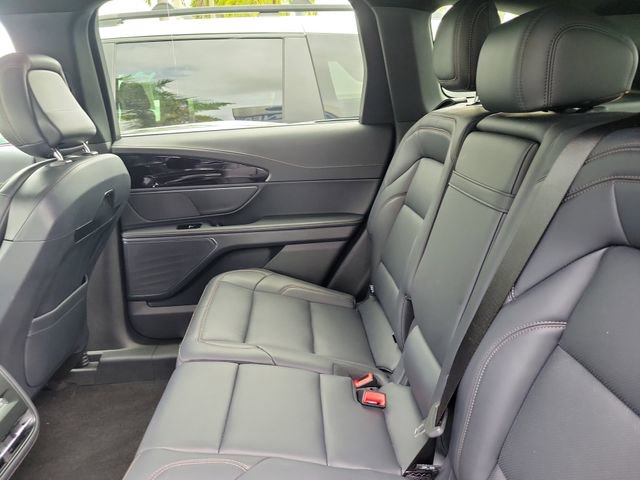 Used 2025 Lincoln Nautilus Premier w/ Jet Appearance Package AWD/4WD image 11