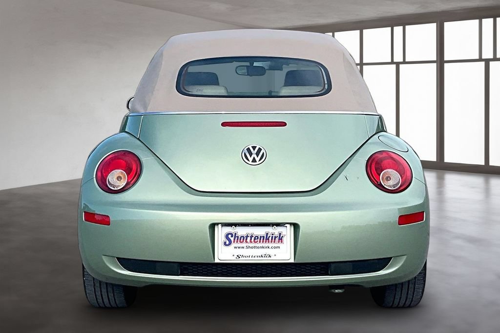 Used 2007 Volkswagen Beetle Convertible w/ Package 1 FWD image 5