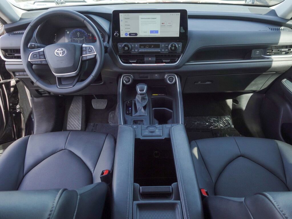 Certified 2025 Toyota Grand Highlander AWD image 14