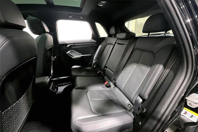 Certified 2025 Audi Q3 2.0T Premium w/ Convenience Package image 27