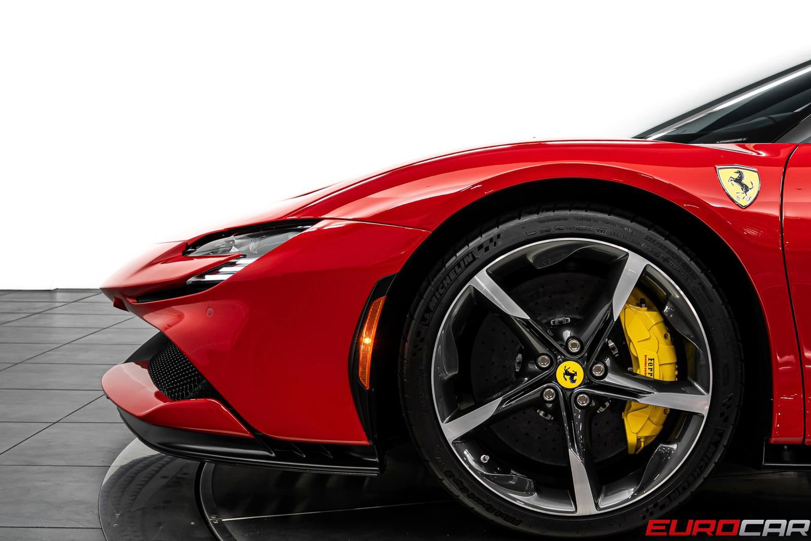 Used 2025 Ferrari SF90 Spider AWD/4WD image 19