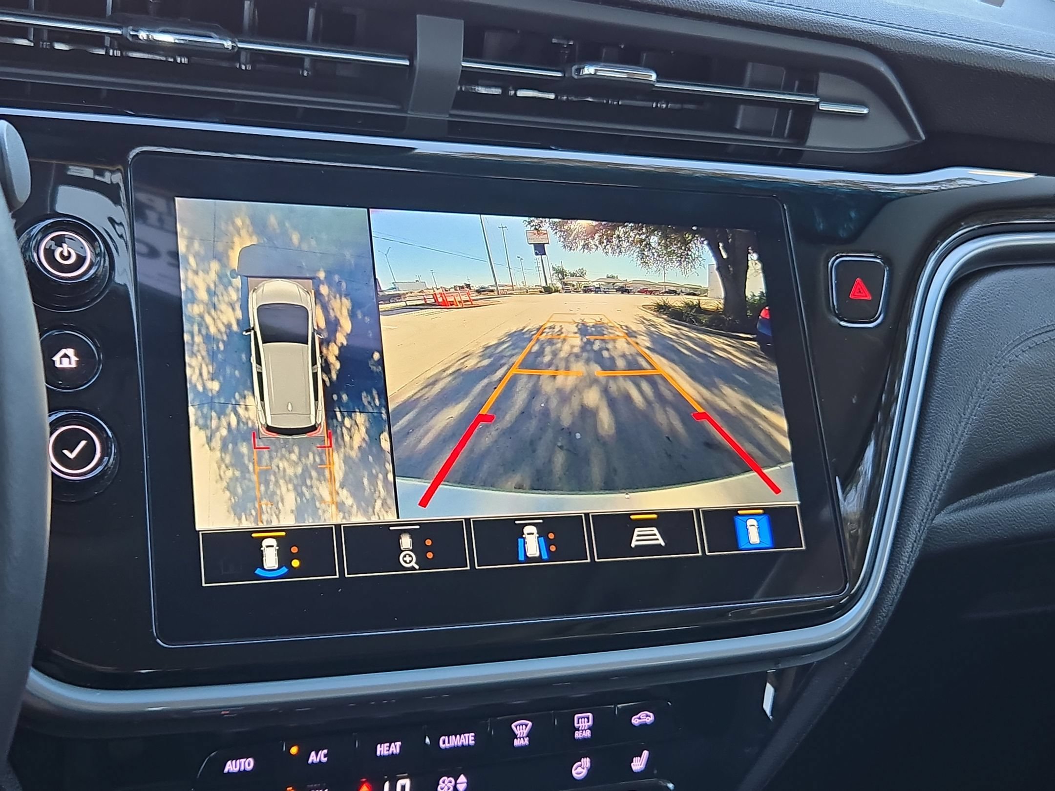 Certified 2023 Chevrolet Bolt LT w/ Infotainment Package FWD image 16