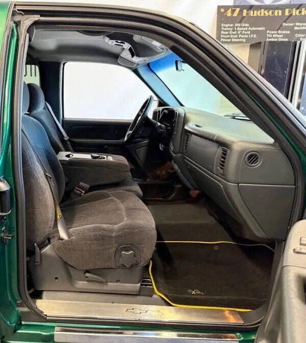 Used 1999 Chevrolet Silverado 1500 LS w/ Firm Ride Suspension Pkg image 16