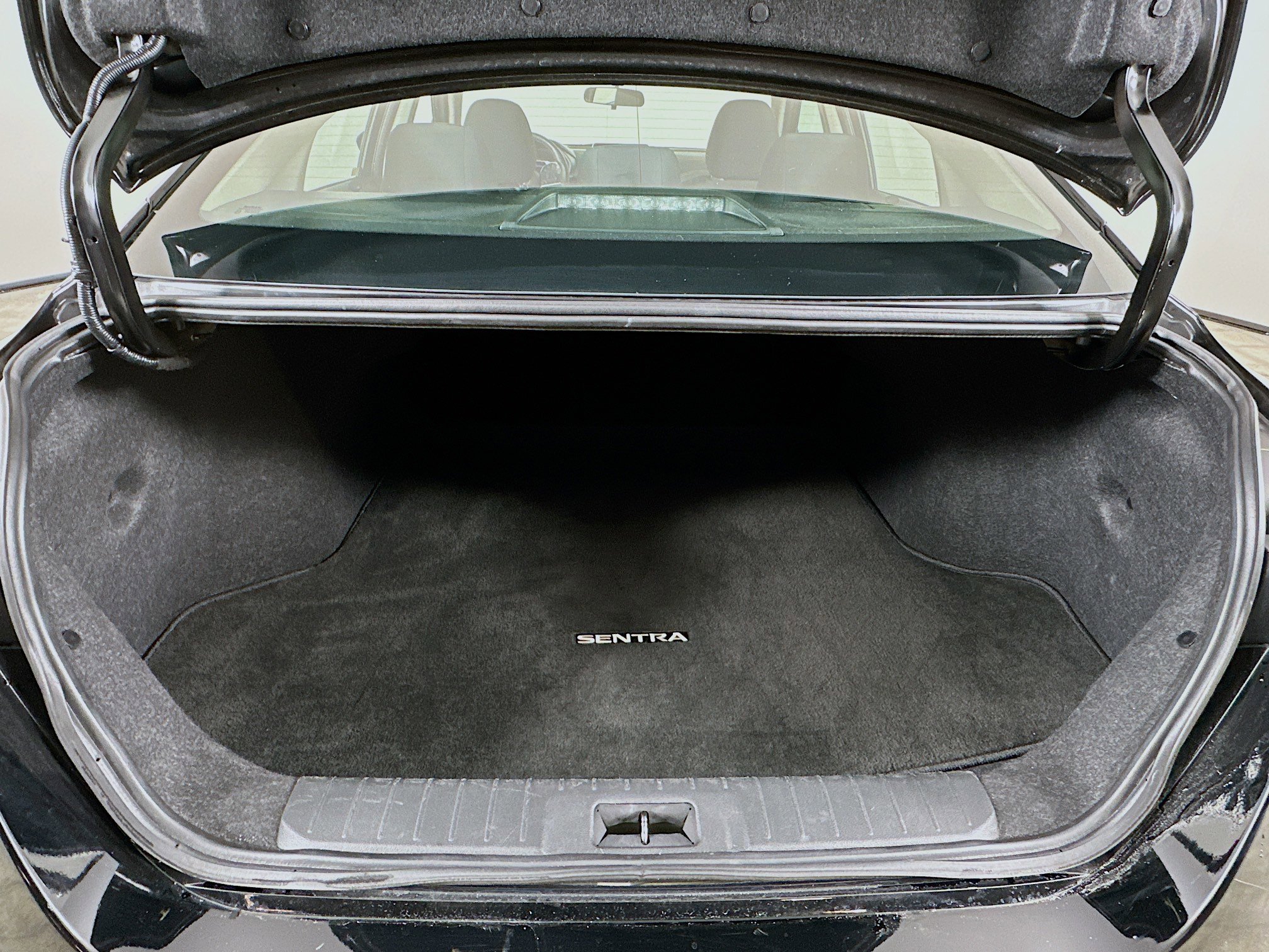 Used 2024 Nissan Sentra SV image 27