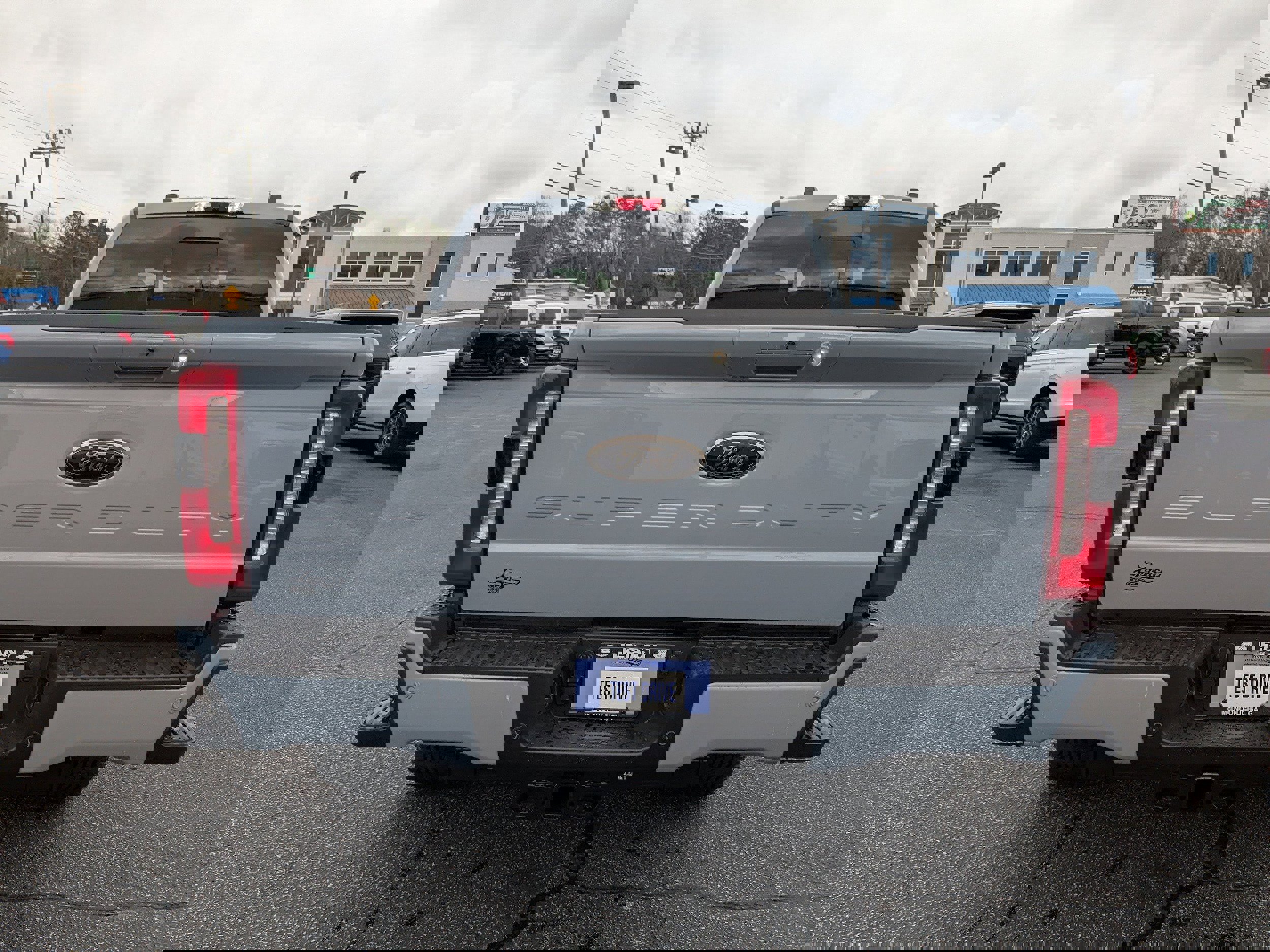 New 2026 Ford F250 Lariat w/ Black Appearance Package image 5