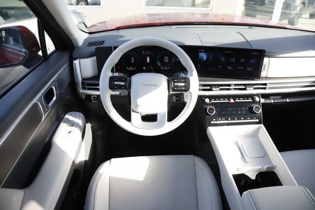 Used 2025 Hyundai Santa Fe SEL image 17