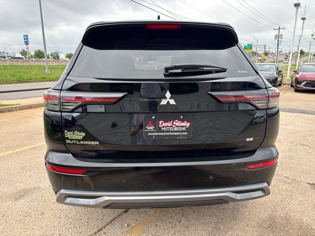 New 2026 Mitsubishi Outlander SE AWD/4WD image 5