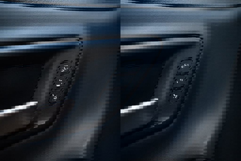 Used 2024 Toyota Crown Limited w/ Advanced Technology Package image 21