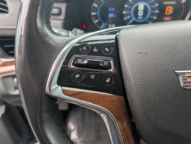 Used 2020 Cadillac Escalade Luxury AWD/4WD image 16