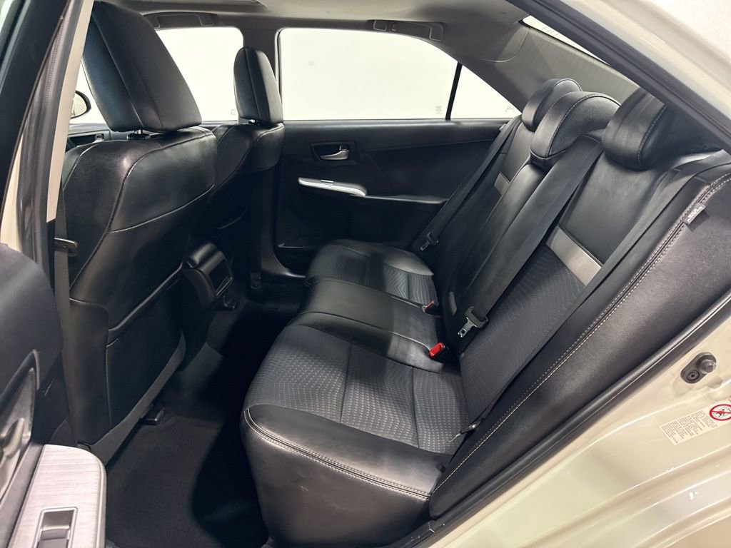 Used 2012 Toyota Camry SE image 29