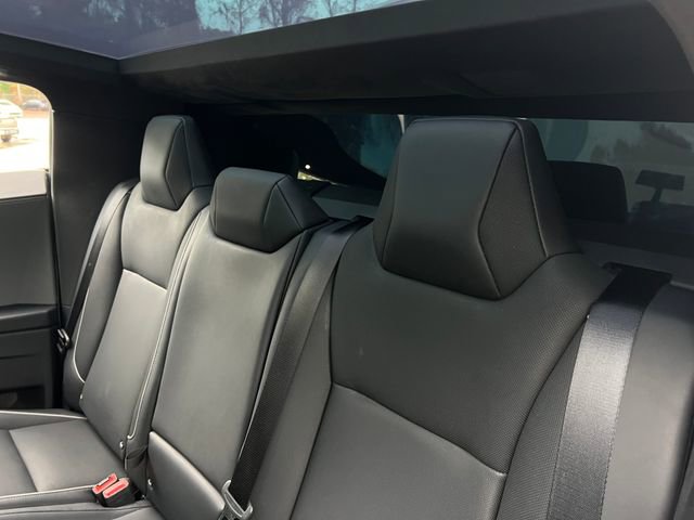 Used 2024 Tesla Cybertruck AWD Crew Cab image 26