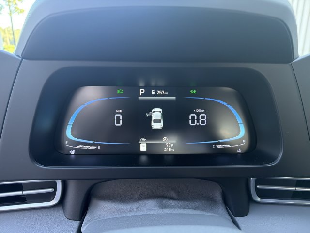 New 2026 Hyundai Elantra SE FWD image 28