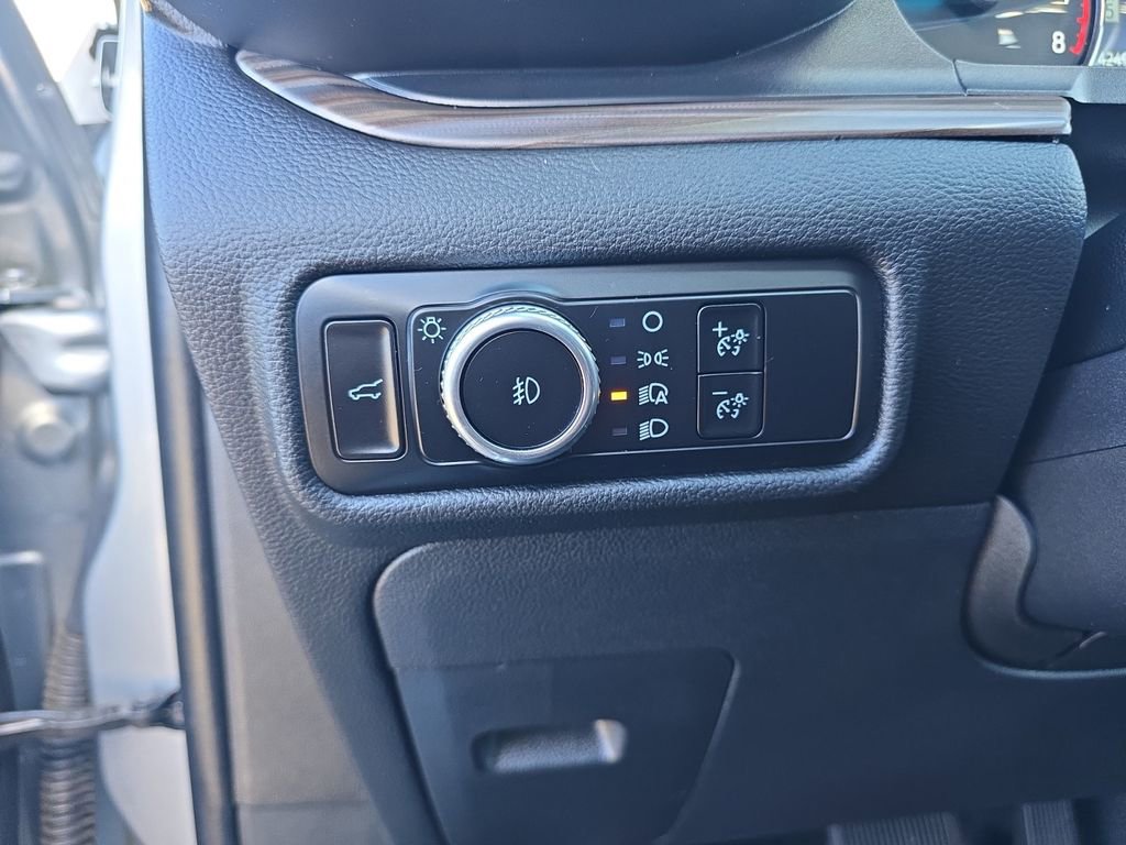 Used 2023 Ford Explorer Limited w/ Equipment Group 301A image 21