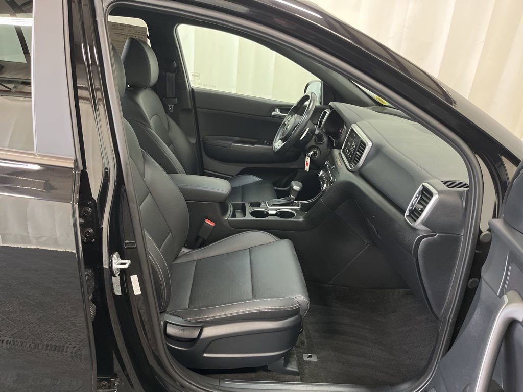 Used 2022 Kia Sportage Nightfall Edition AWD/4WD image 20