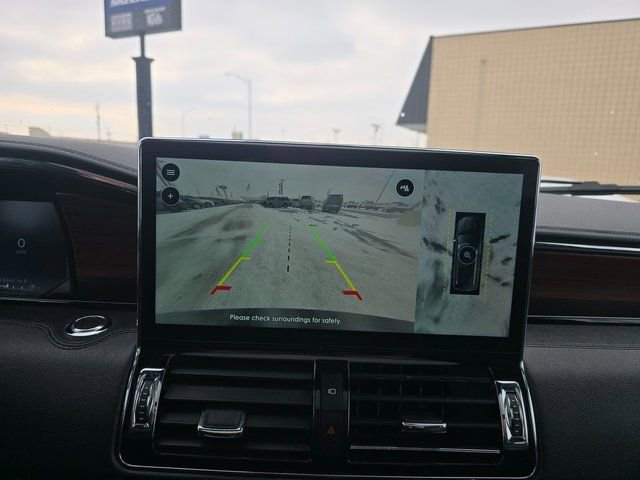 Used 2023 Lincoln Navigator Reserve AWD/4WD image 19