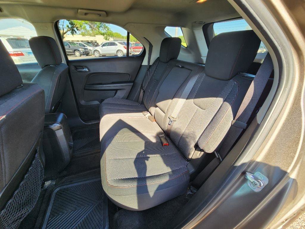 Used 2011 Chevrolet Equinox LT w/ Driver Convenience Package FWD image 17