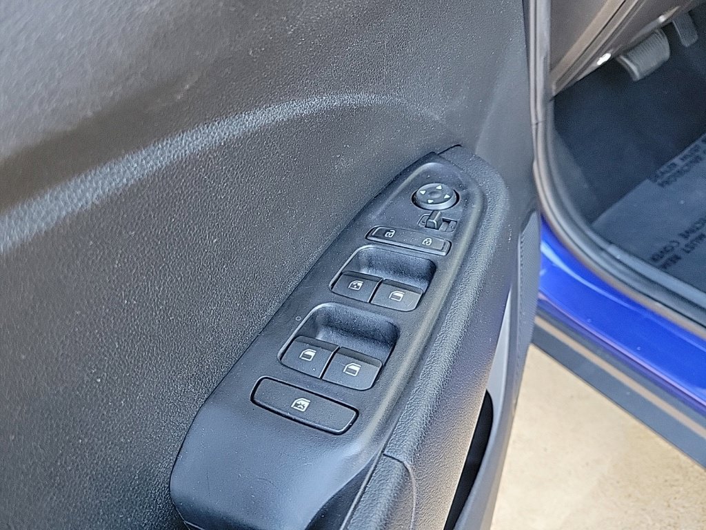 Used 2022 Hyundai Venue SEL w/ Cargo Package FWD image 30