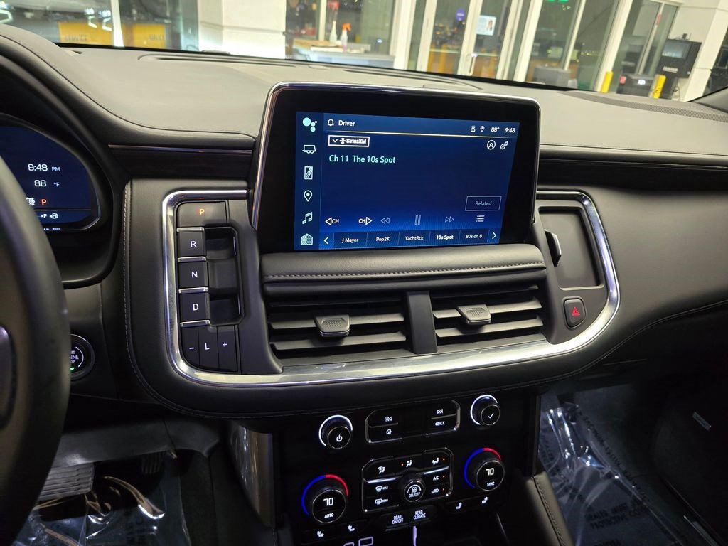 Used 2024 Chevrolet Tahoe Z71 w/ Luxury Package AWD/4WD image 23