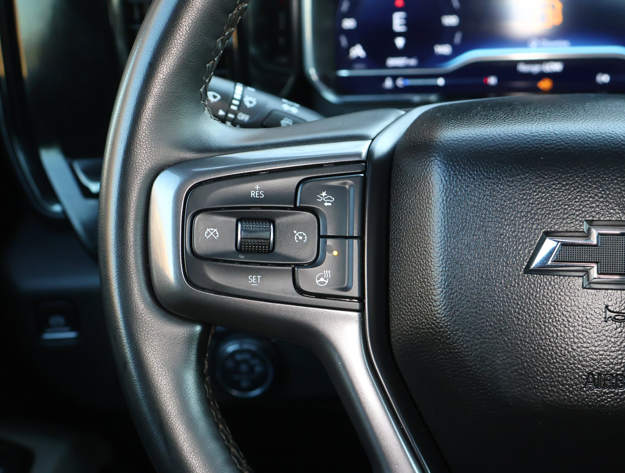 Certified 2025 Chevrolet Silverado 2500 ZR2 w/ Technology Package image 17