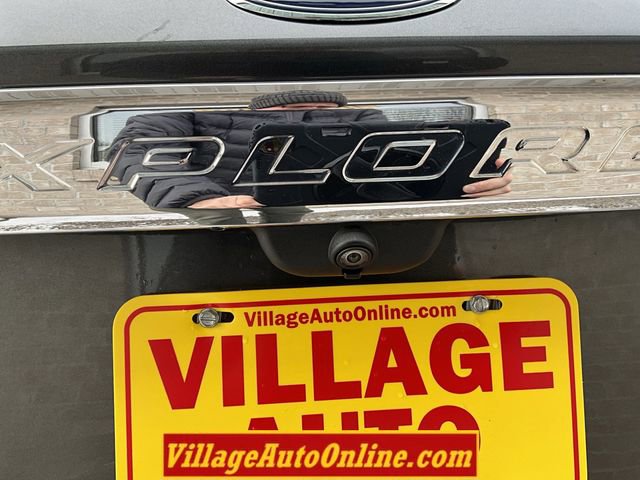 Used 2020 Ford Explorer XLT w/ Comfort Package image 36