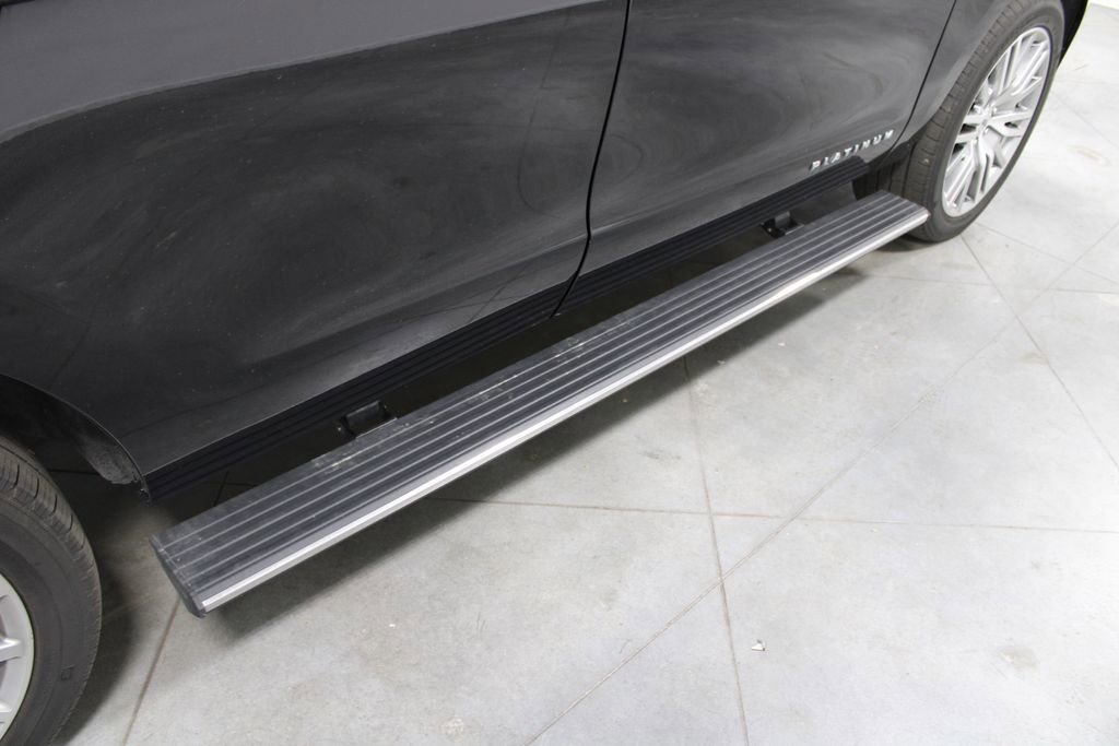 Used 2023 Ford Expedition Platinum image 12