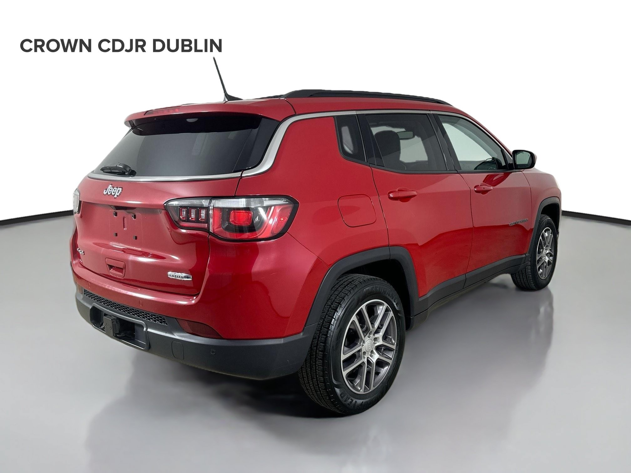 Used 2020 Jeep Compass Latitude AWD/4WD image 5