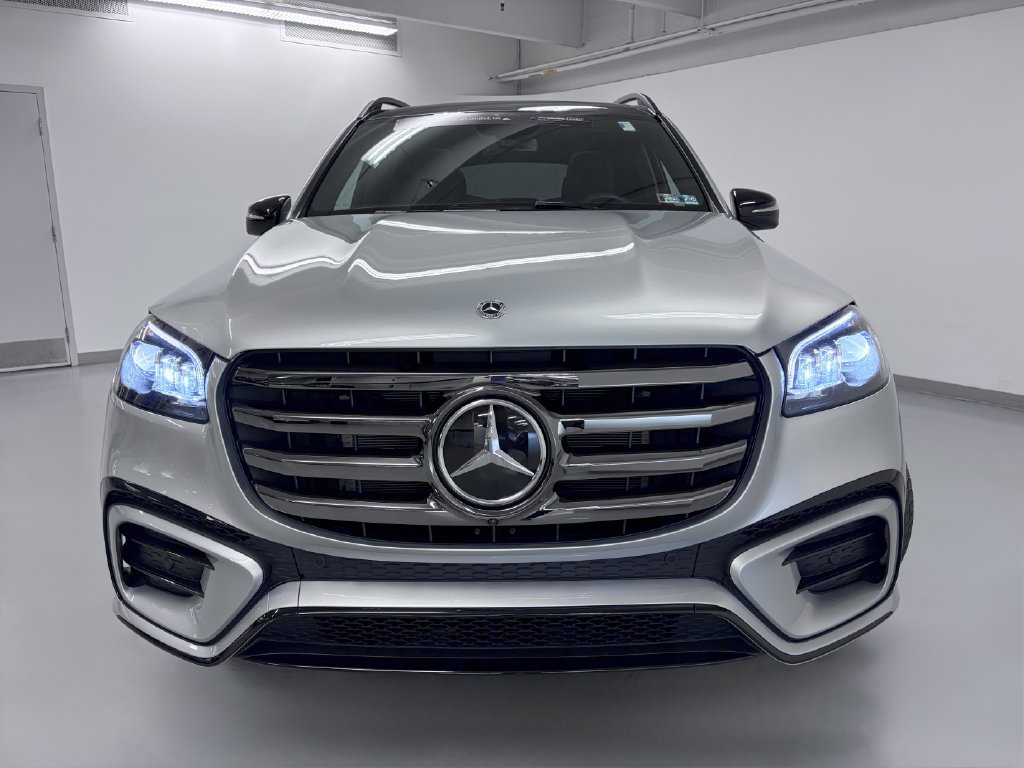 Certified 2025 Mercedes-Benz GLS 580 4MATIC image 4
