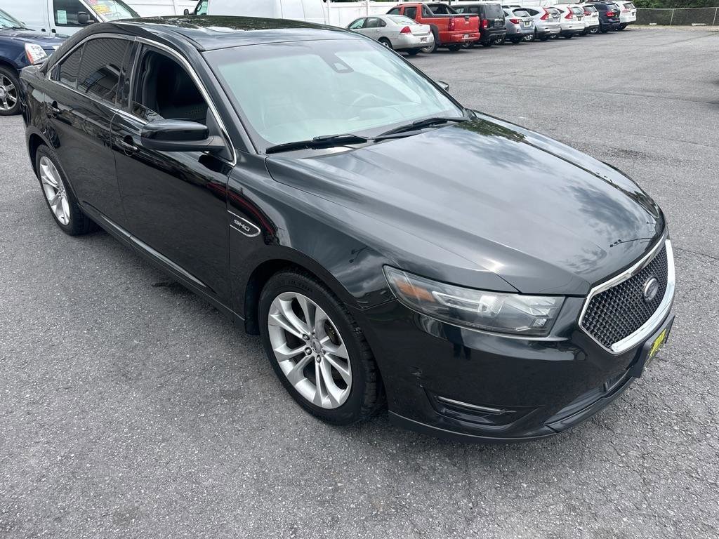 Used 2013 Ford Taurus SHO image 3