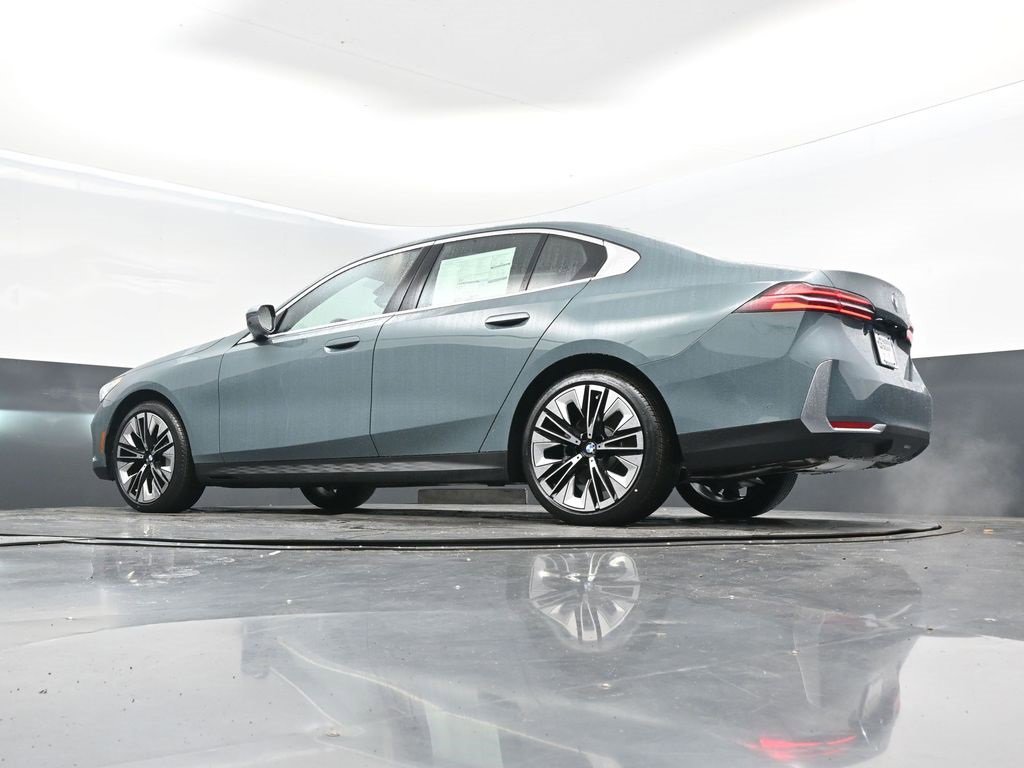 New 2026 BMW 530i w/ Premium Package image 41