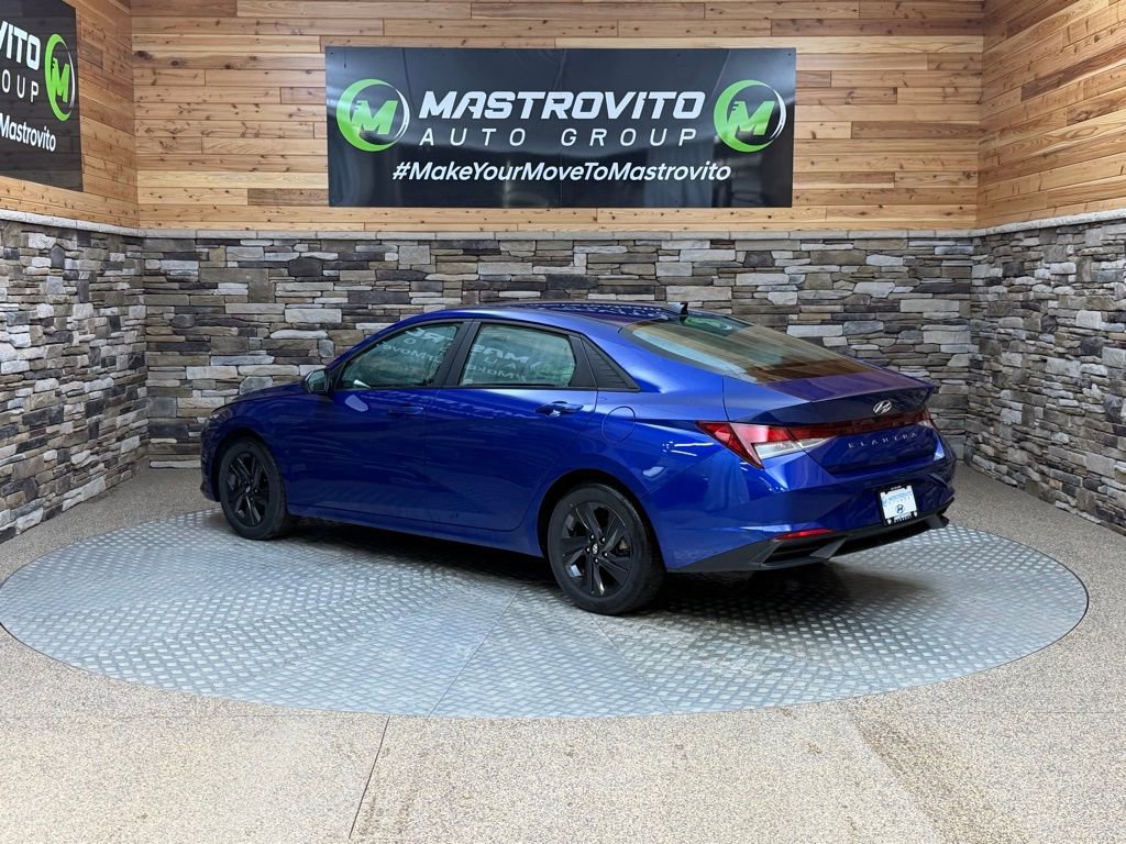 Certified 2023 Hyundai Elantra SEL image 7