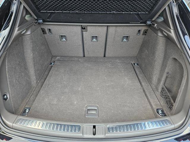 Used 2017 Porsche Macan AWD/4WD image 6
