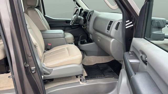 Used 2015 Nissan NV 3500 SL image 21