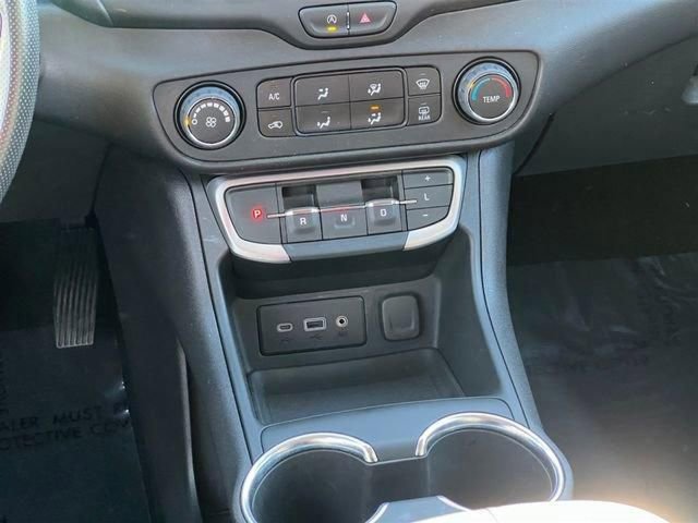 Used 2024 GMC Terrain SLE FWD image 17