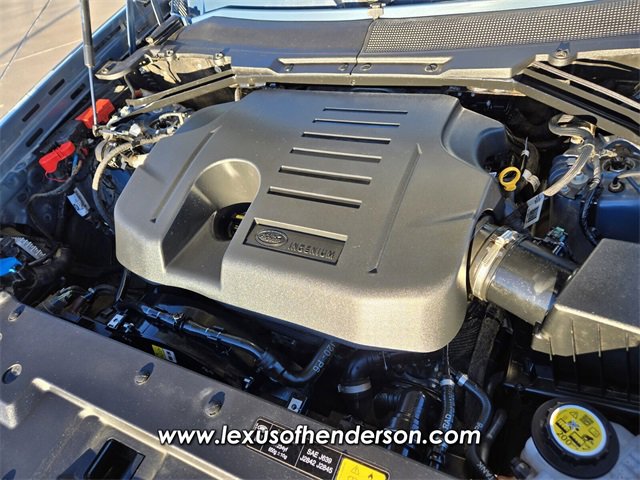 Used 2023 Land Rover Defender 110 SE image 20