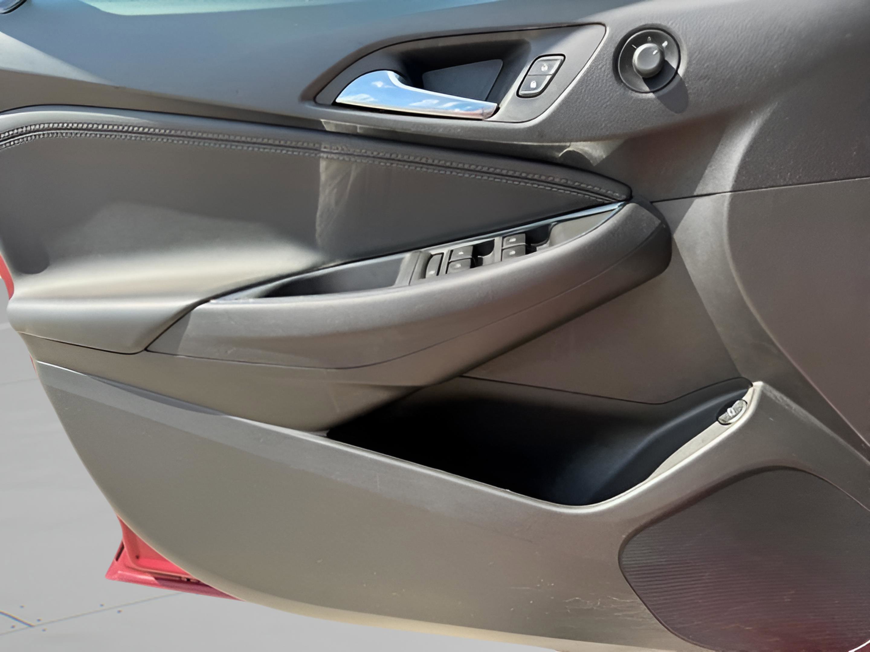 Used 2017 Chevrolet Cruze Premier image 21