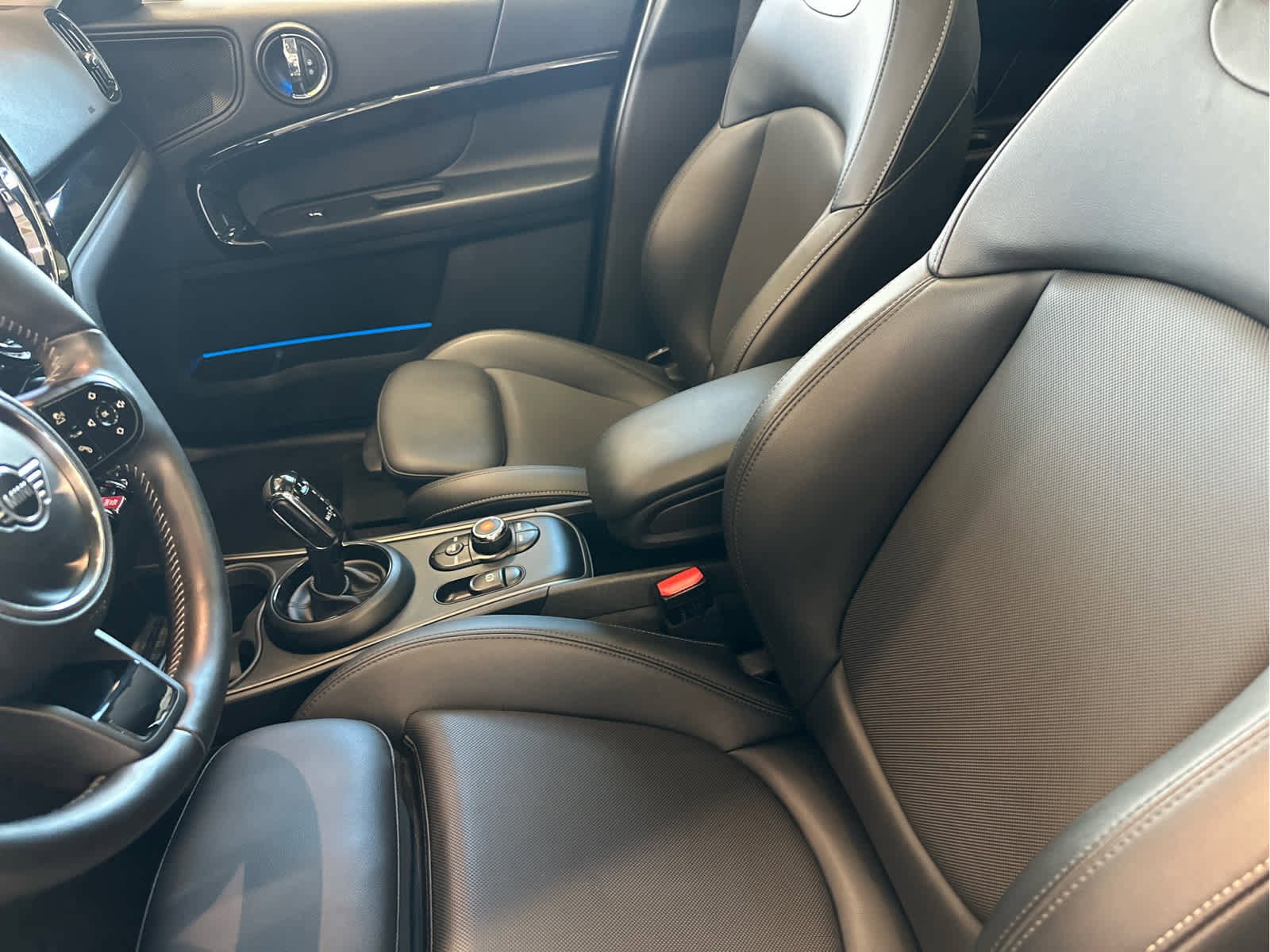 Used 2022 MINI Cooper Countryman S w/ Storage Package image 15