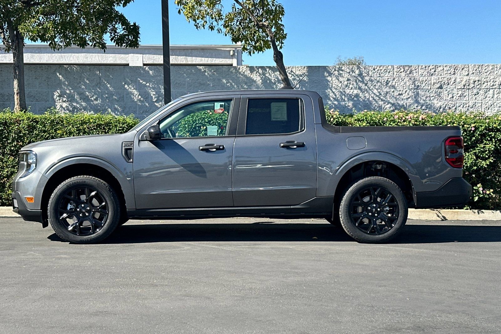 New 2025 Ford Maverick XLT w/ XLT Luxury Package image 7