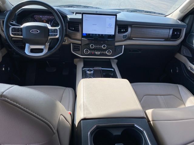 Used 2024 Ford Expedition Limited image 5