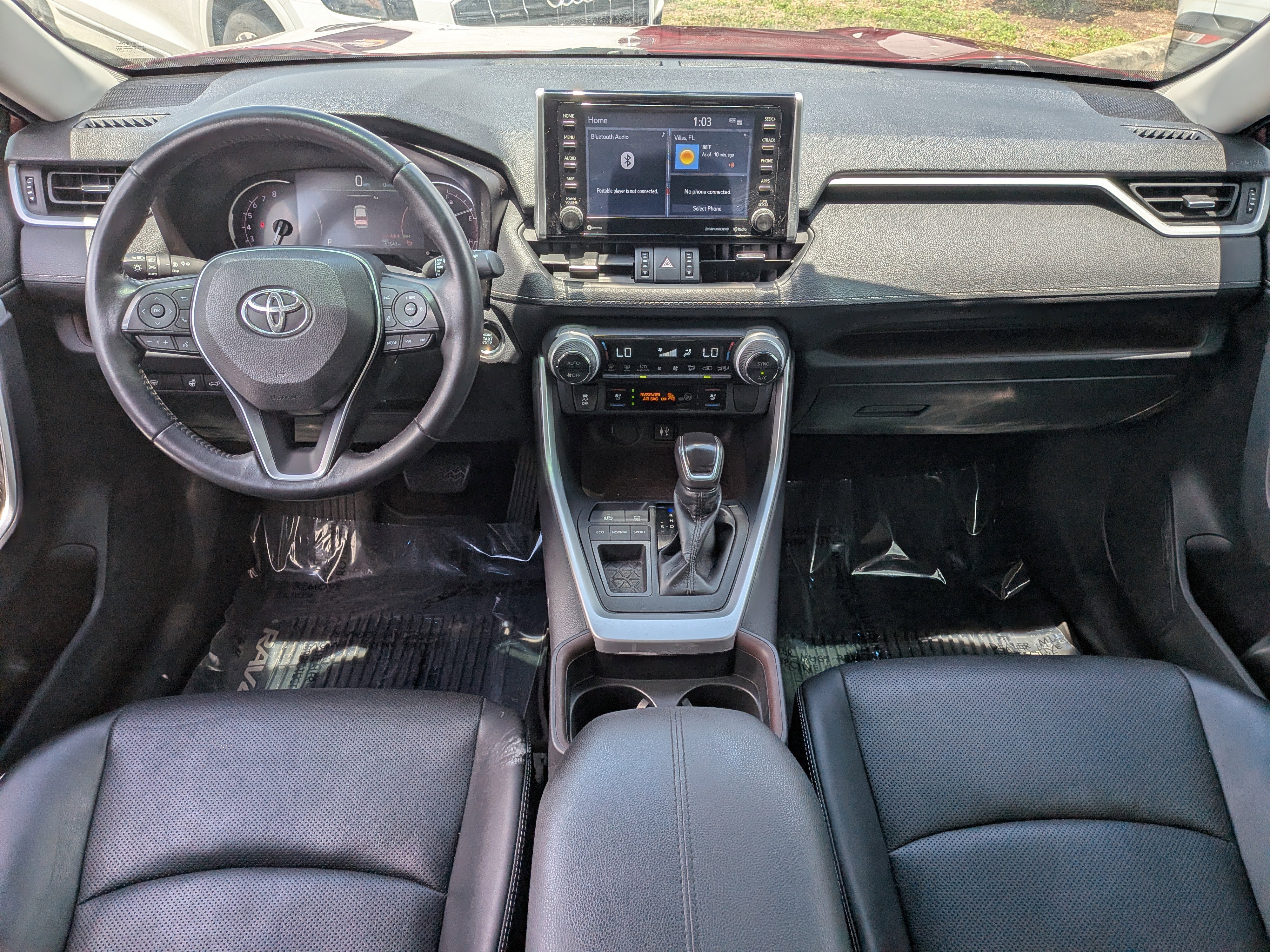 Used 2019 Toyota RAV4 Limited w/ Cold Weather Package FWD image 17