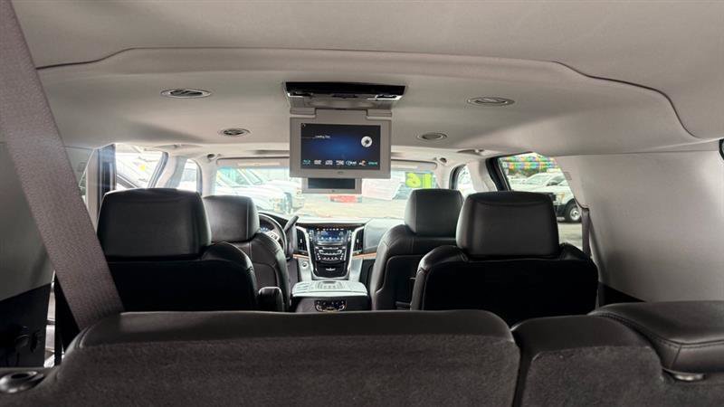Used 2016 Cadillac Escalade ESV Luxury AWD/4WD image 30