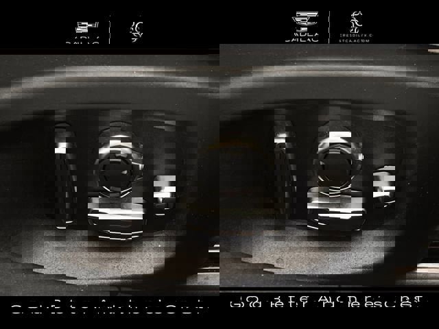 Used 2018 Jaguar XF S image 24