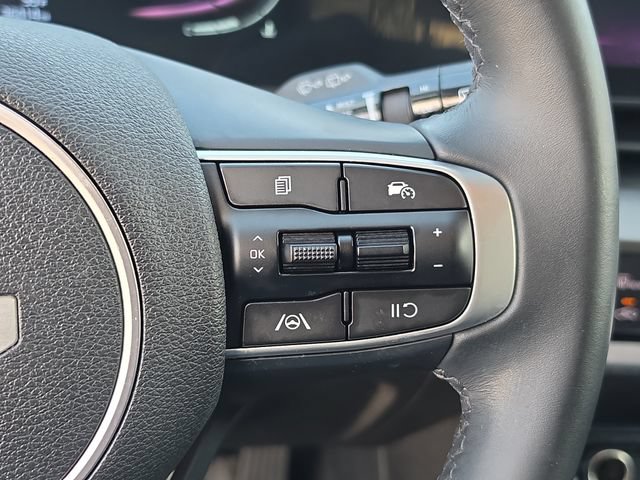 Certified 2025 Kia Sportage EX FWD image 21